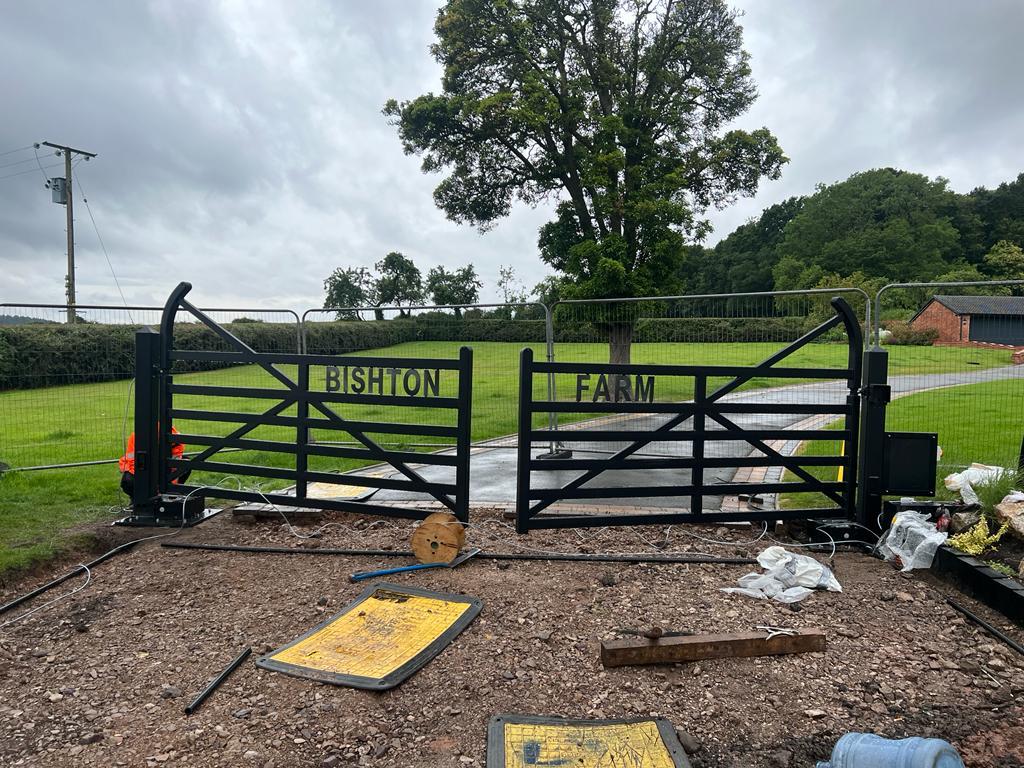 Five-Bar Farm Gates 3