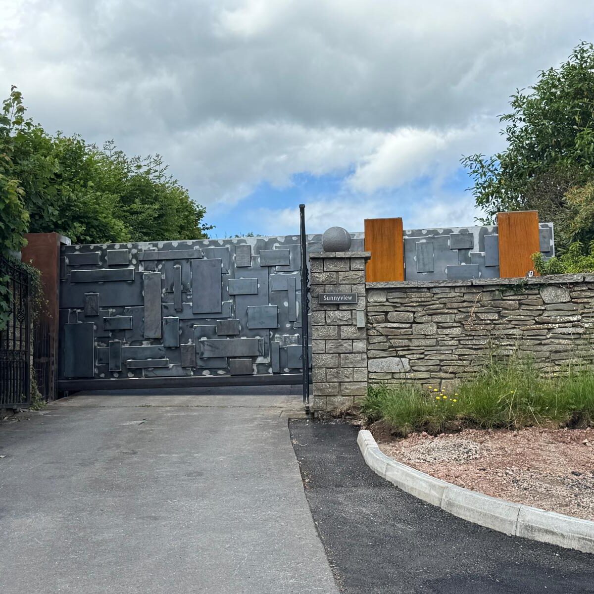 Corten Panel Driveway Gates 1