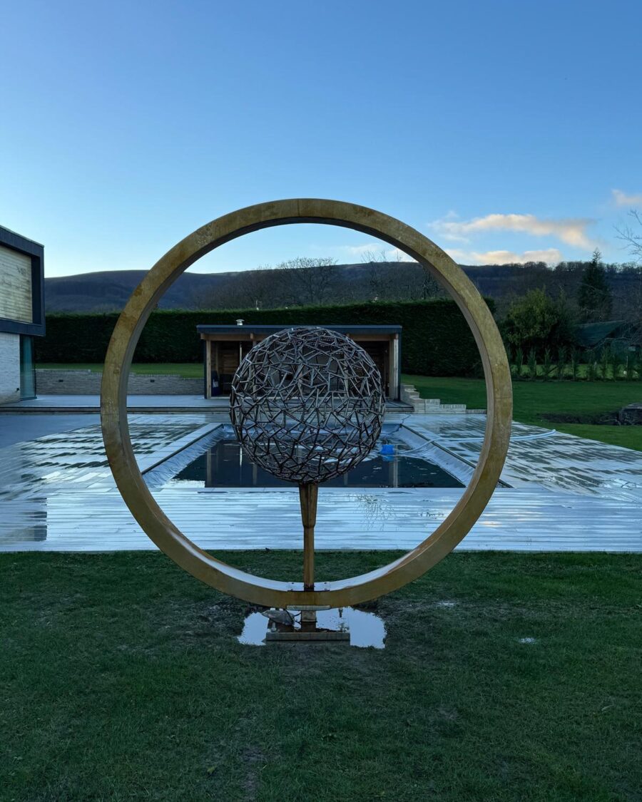 Moon Gate with Lattice Sphere